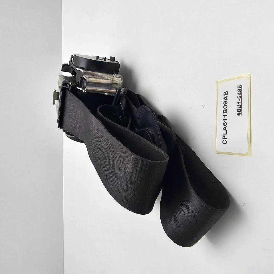 2014-2017 Land Rover Range Rover Sport Left Front Seat Belt CPLA611B09AB - Imagem 3 de 4