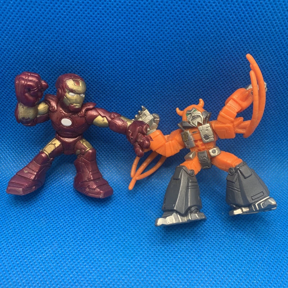 Lote de 3 figuras de héroe Fisher Price. Robot Transformers Knight Iron Man  Foto 3 de 4