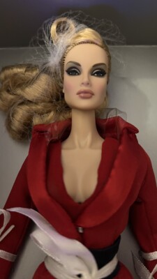 NIB Red Zinger Dania Zarr 2009 The Future Prefect Collection FR