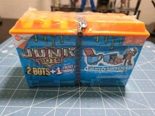 HEXBUG Junk Bots 2 BOTS + 1 LIGHT MODULE Construction Kit New- Series 1