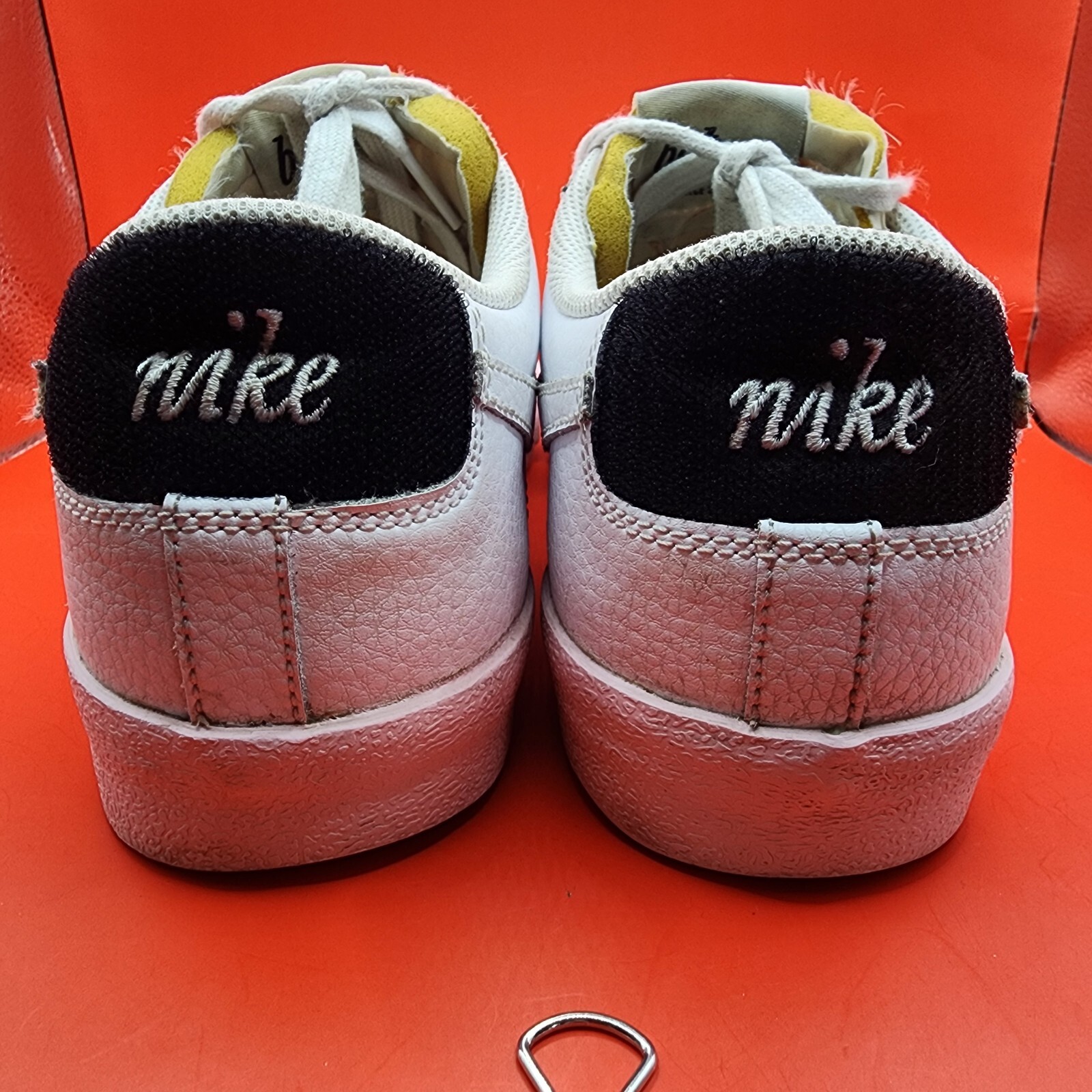 SAOLA ? Scarpe Nike Blazer Low '77 Uomo 10.5 Sneakers Bianco Rosa DD3034 100 LGTBQ