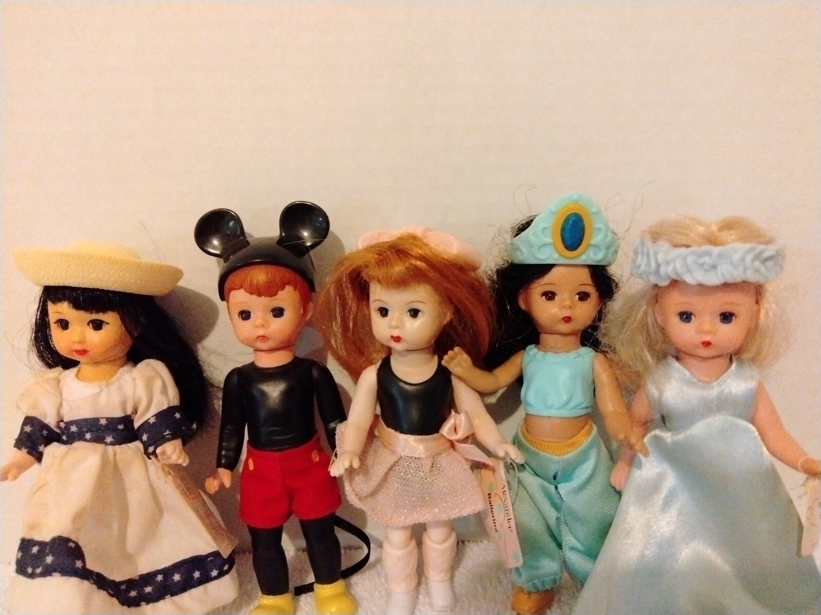 McDonald's Madame Alexander Dolls Lot of 5 Assorted
