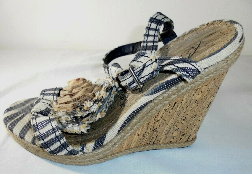Naughty Monkey Women's 9 Zebra Stripe Canvas Floral Buckle Wedge Sandals Shoes - Image 3 of 4
