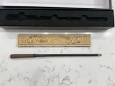 Wizarding World of Harry Potter Ollivander's Hawthorn 6 Interactive Wand w/ Map