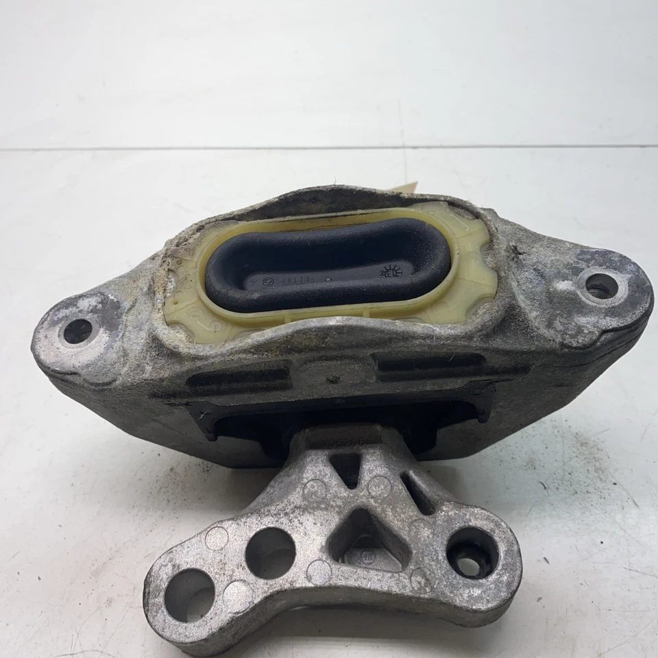 VAUXHALL ZAFIRA TOURER C ENGINE MOUNT 2.0 DIESEL 13248544 2014 - Image 4 of 4