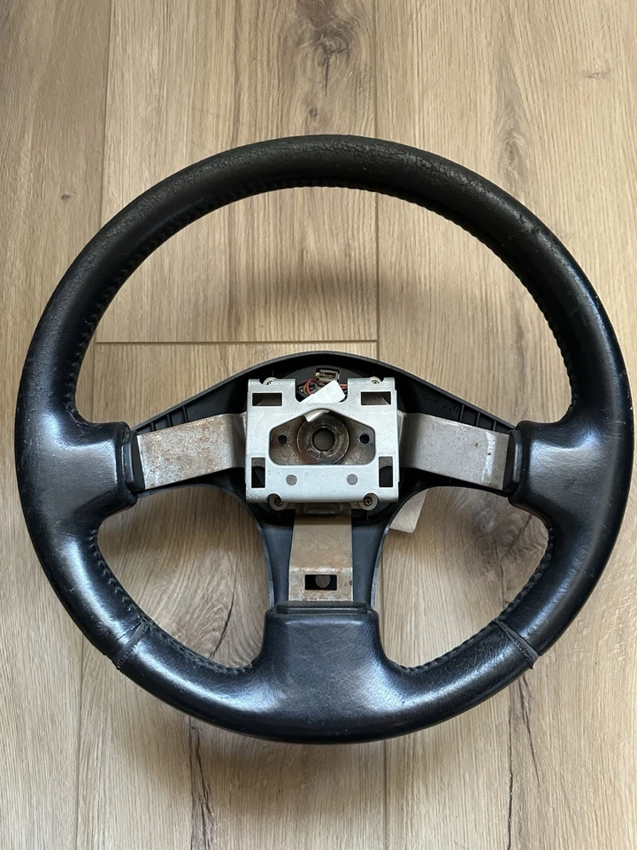 Nissan 300ZX Z32 1990-96 OEM volante de cuero. 3 radios. Foto 3 de 4