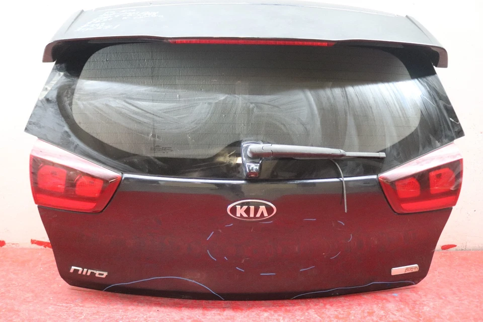 2017 2022 KIA NIRO REAR LIFTGATE OEM WITH CAMERA - Image 2 of 4