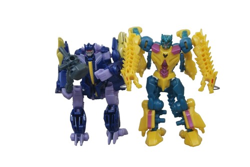 Hasbro Transformers Generations Legacy Buzzworthy - Figura de abejorro Deluxe Class 2022 Evil Predacon Terrorsaur 5.5 in