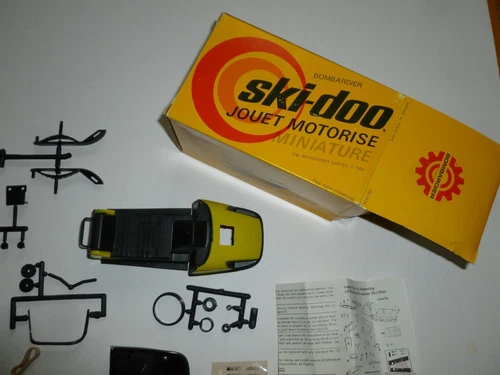 SKI-DOO NORDIC 640E BOMBARDIER 1969 MOTOR BATTERY PLASTIC KIT TOY VINTAGE USA
