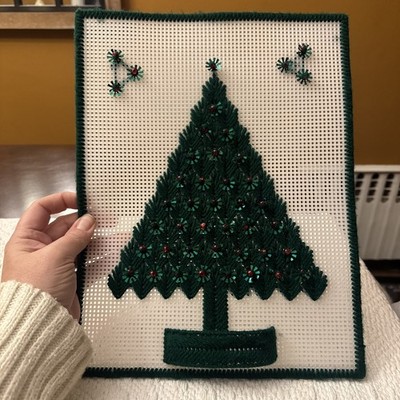 Vtg Christmas Tree Yarn Art Plastic Canvas Sequins Wall Hanging Craft Decor 13''