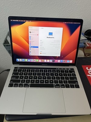 Apple MacBook Pro 13  (8GB 一256GB SSD, Intel Core i5 8th Gen., 2.30GHz,2018)