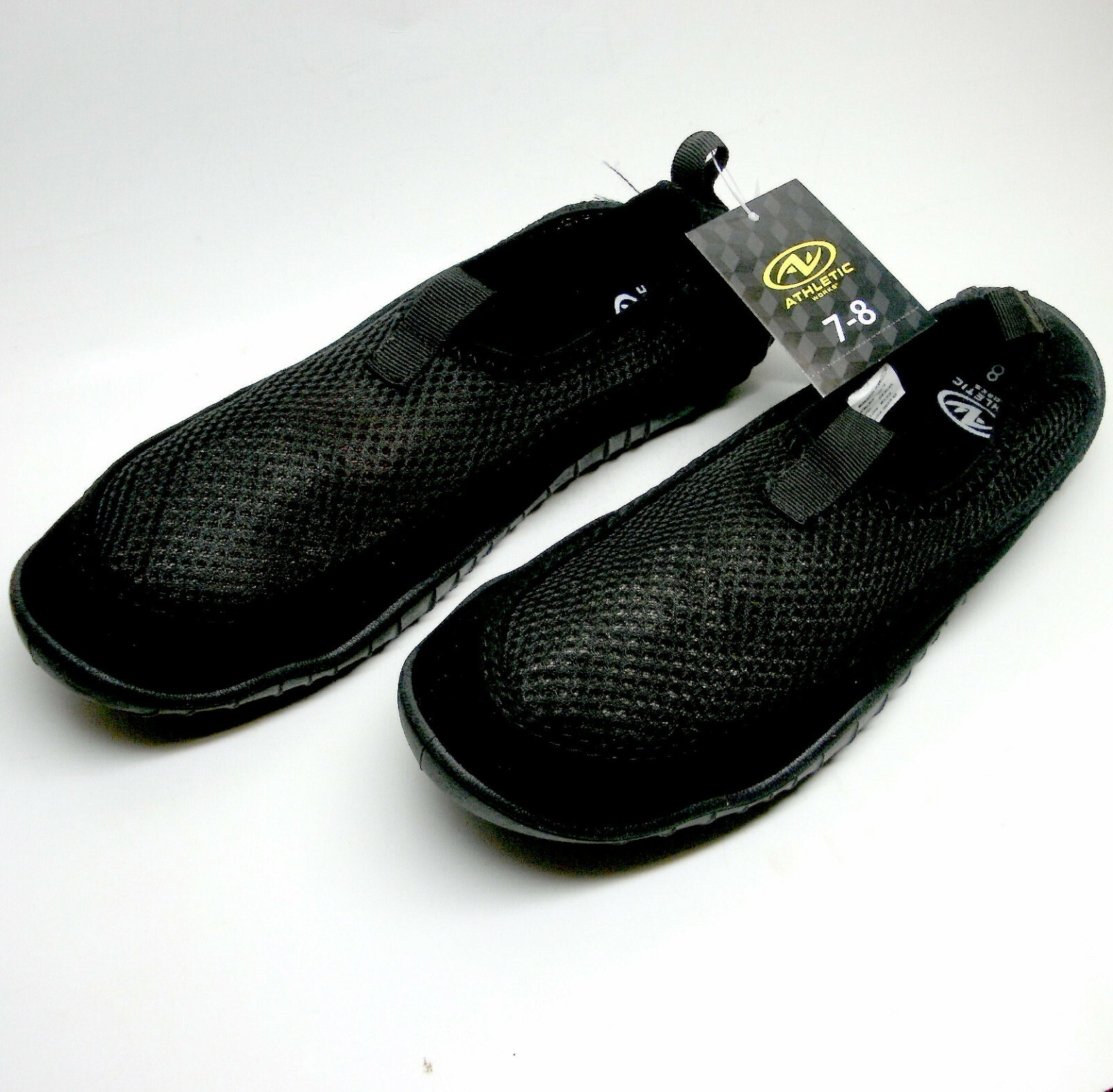 Nets Signing MENS ATHLETIC WORKS 7-8 EASY ON BEACH SLIPPER SNEAKERS BREATHABLE FISH ...