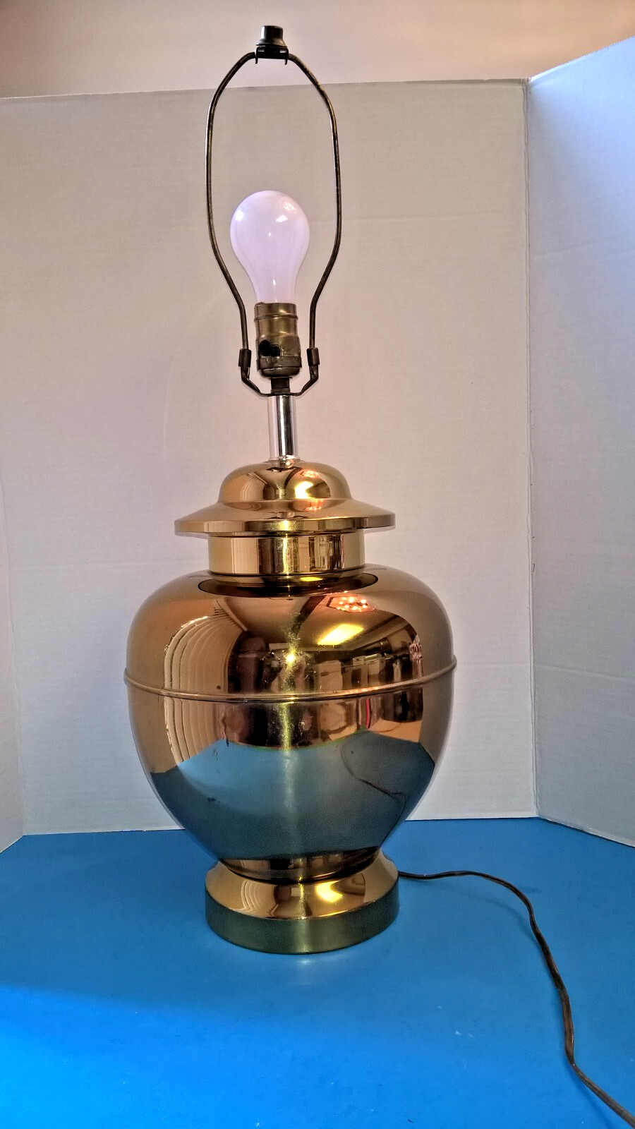 Vintage ALSY BRASS Table LAMP Hollywood Regency Beautiful Lamp!