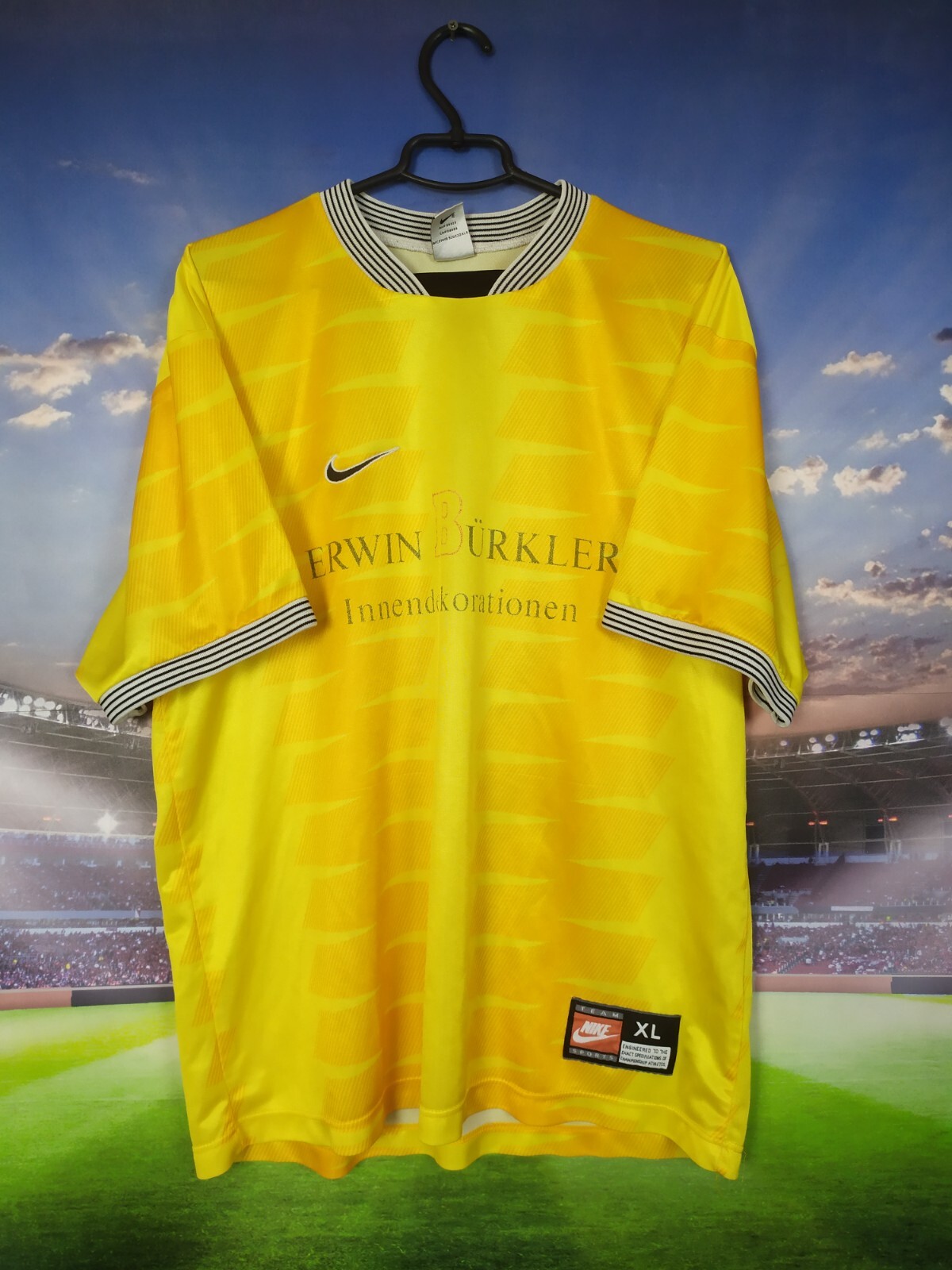 Nike Vintage Jersey Football Shirt Yellow Polyester Mens Size XL