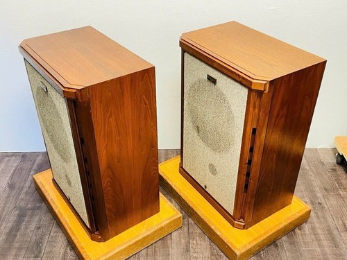 Set coppia sistemi di altoparlanti TANNOY STIRLING testati dal Giappone - Foto 3 di 9