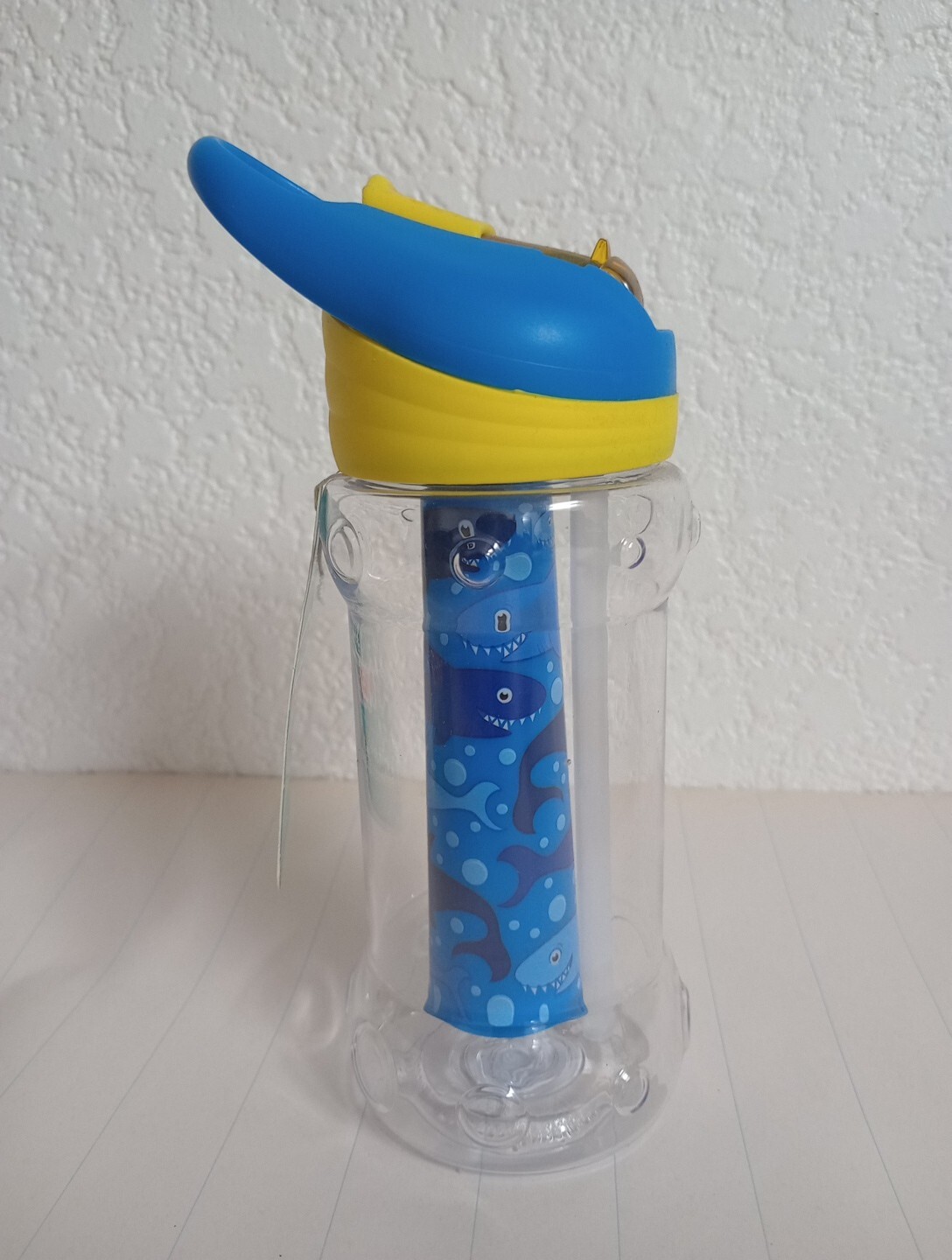 Non-toxic Bottle With Sharks Freezing Stick