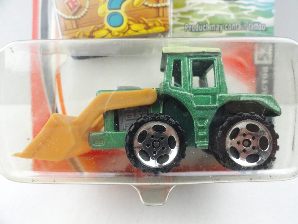 2005 Matchbox #52 Shovel Nose Tractor (Green, Treasure Inside Card) - Image 2 of 4