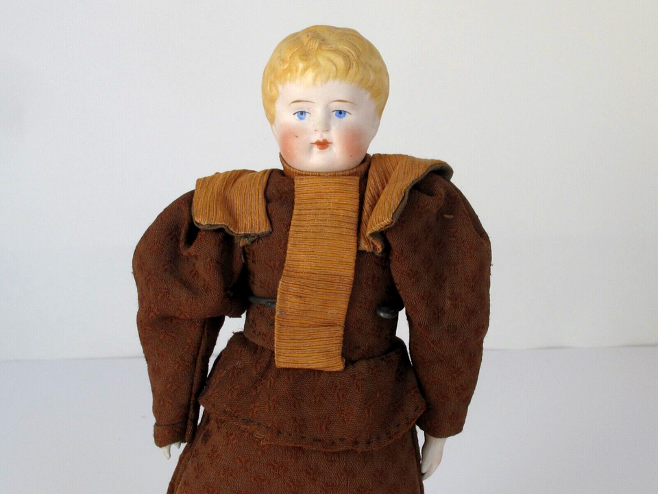 Charming Parian Bisque Fired Porcelain Figure of a Girl, Antique