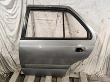 Porte arrière et accessoires Mazda 929