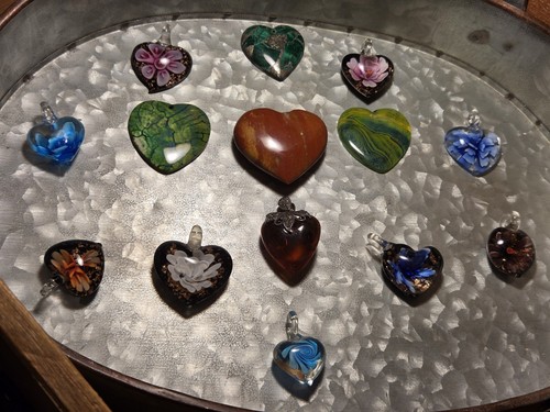 HUGE LOT 14 EXTRA LARGE GORGEOUS STONE & GLASS HEART PENDANTS FLORAL MARCASITES