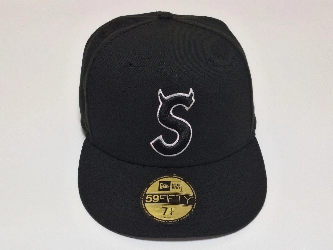 Beauty Supreme S Logo New Era Cornes Noir