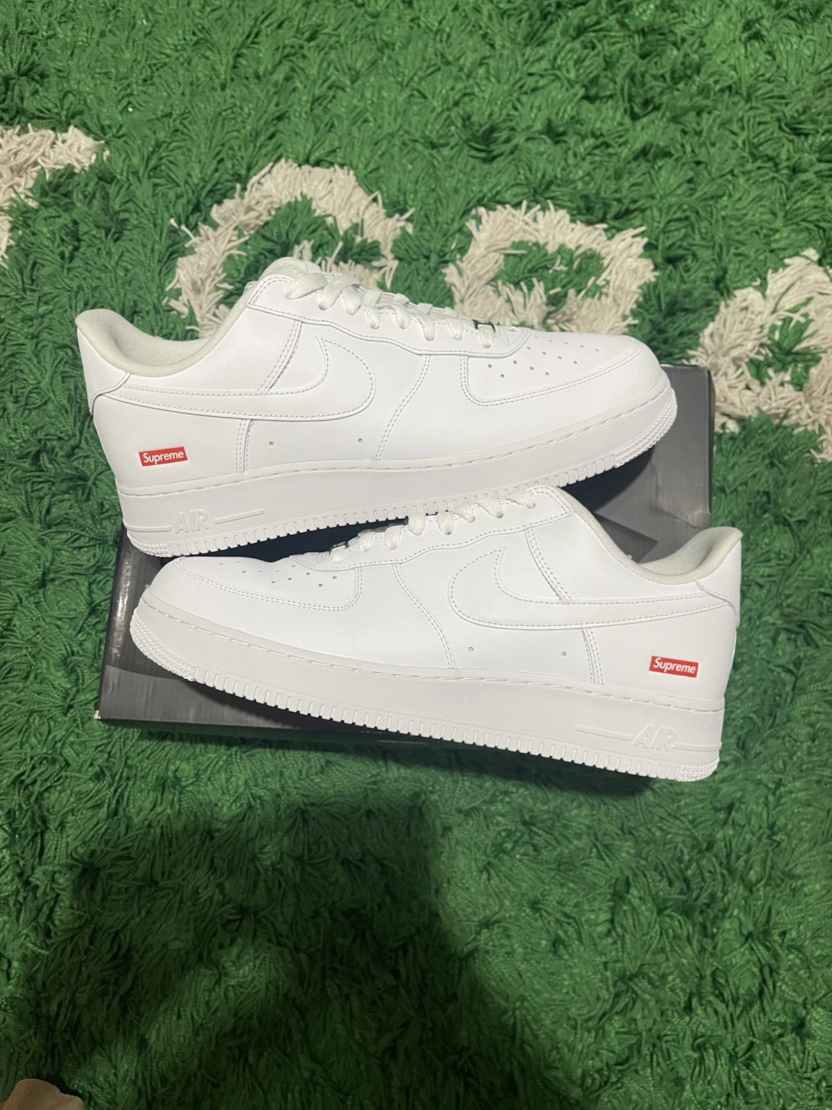Taille 11,5   Nike Air Force 1 x Logo Supreme Low Box   Blanc 1X