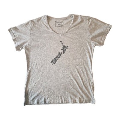 New Zealand Map Graphic Tee Womens Large Gray Minimalist Travel Tourist Shirt