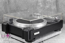 Pioneer PL-7L Direct Drive Stereo Record Player in Very Good condition.