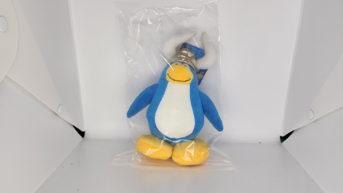 Club Penguin Plush VIKING PENGUIN WITH TAG NO COIN