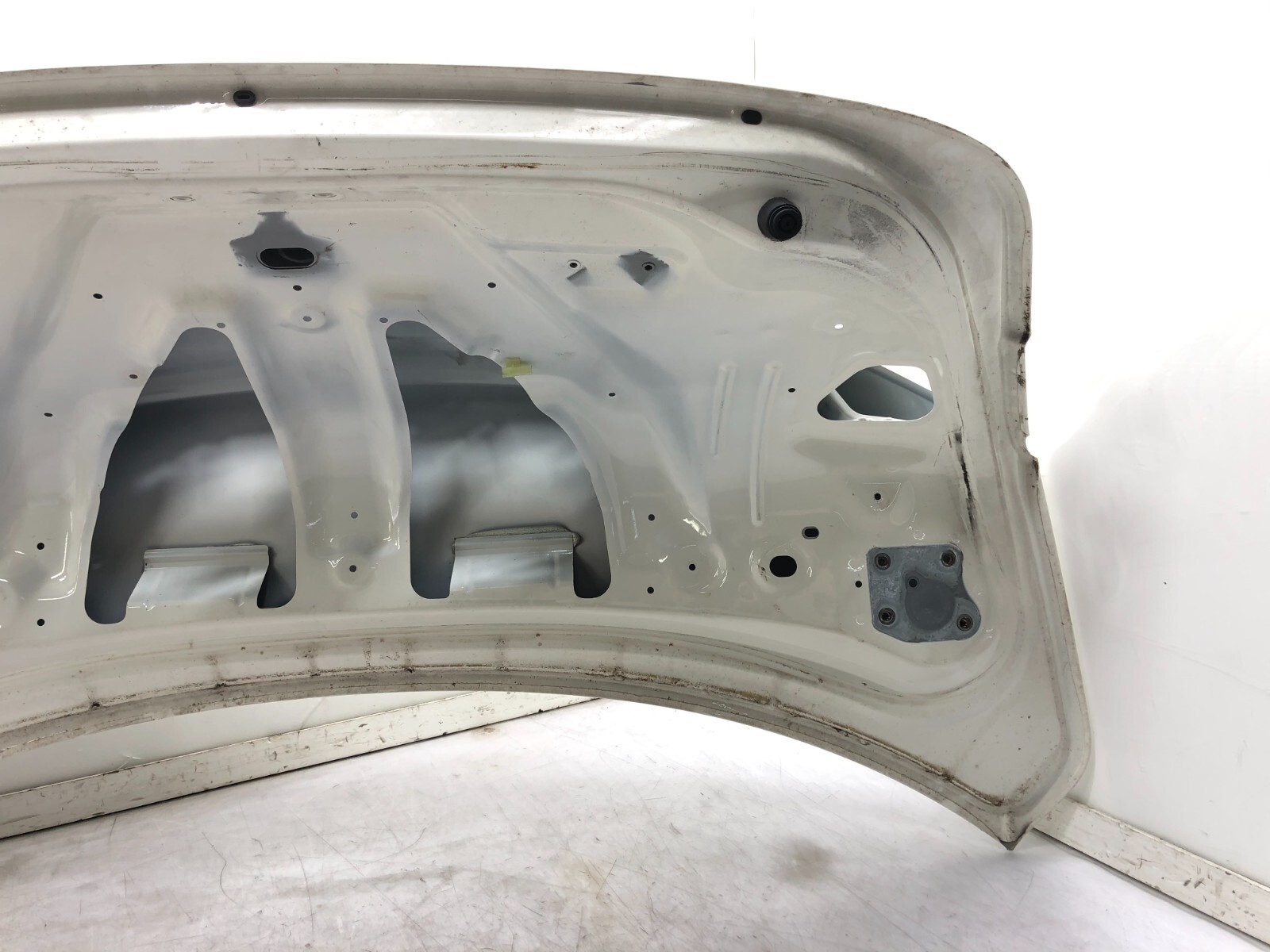 2014-2017 MASERATI GHIBLI REAR BOOT TRUNK LID OEM # NOTE DENTS.