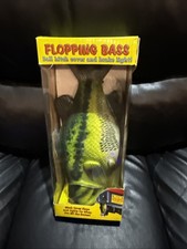 Vtg 2005 Hitch Critters 3492 Flopping Bass Animated Ball Hitch Cover Brake Light
