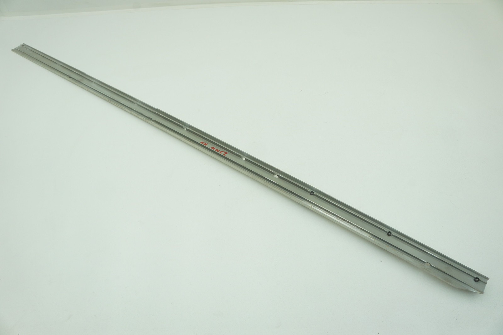 Right Sill Trim Panel White (r29) OEM 41137116277 Rolls Royce Phantom Vii 2006
