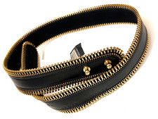 Armani Exchange AIX Women's Leather ZIP AROUND Belt, Black Size SMALL