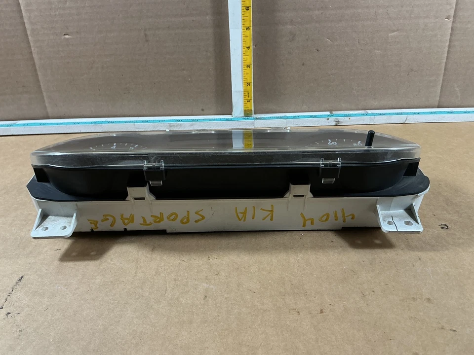 Cuadro de instrumentos velocímetro Kia Sportage 2001-2002 OEM Foto 3 de 4