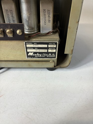 RZADKI MODEL MOSLEY CM-1 SSB / CW / AM 80-10 METRÓW ODBIORNIK SZYNKI Nie w pełni przetestowany - Zdjęcie 4 z 6
