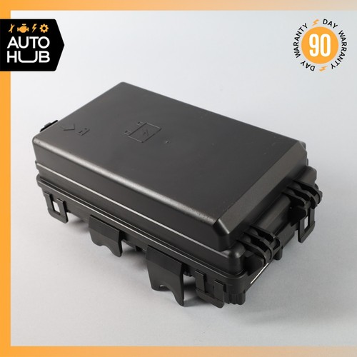 04-05 Cadillac XLR Under Hood Relay Fuse Box Assembly 10339549 OEM - Picture 3 of 16
