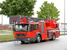 Cars 1999 mercedes benz econic feuerwehr metz Desk Mat Stitched