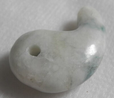 Pendentif Magatama Japonais En Jade D'Itoigawa – 7,5 G – Naturel Bouddhisme