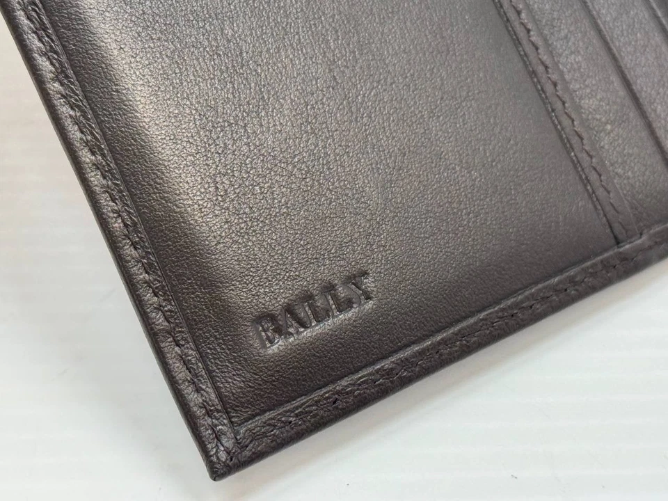 Nueva billetera de cuero Bally hecha en Italia Foto 3 de 4