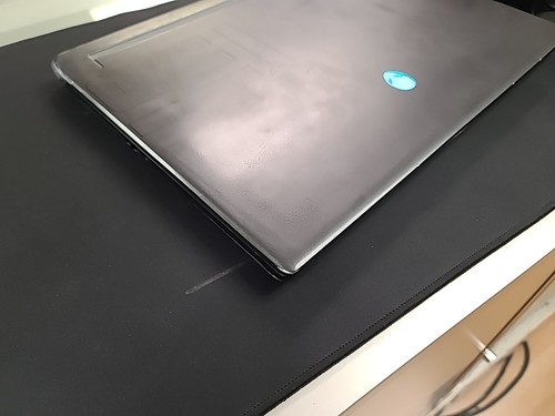 Alienware M15 R5 Ryzen Edition 15.6“Ryzen 7-5800H, 16GB Ram, 1.25TB, RTX3060 - Imagen 9 de 16