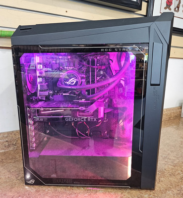 ASUS ROG Strix G16CHR Intel Core i7-14700F 32GB DDR5 1TB SSD RTX 4060 Gaming PC