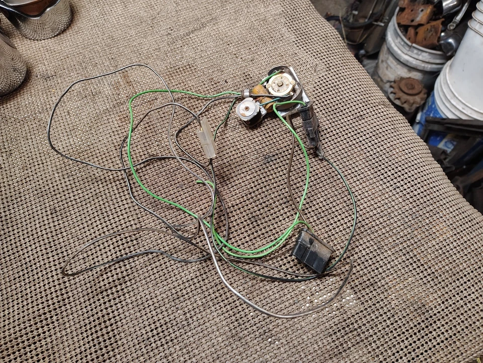 1965-66 Pontiac Catalina Ventura Bonneville Grand Prix Rear Speaker Fader Switch - Image 4 of 4