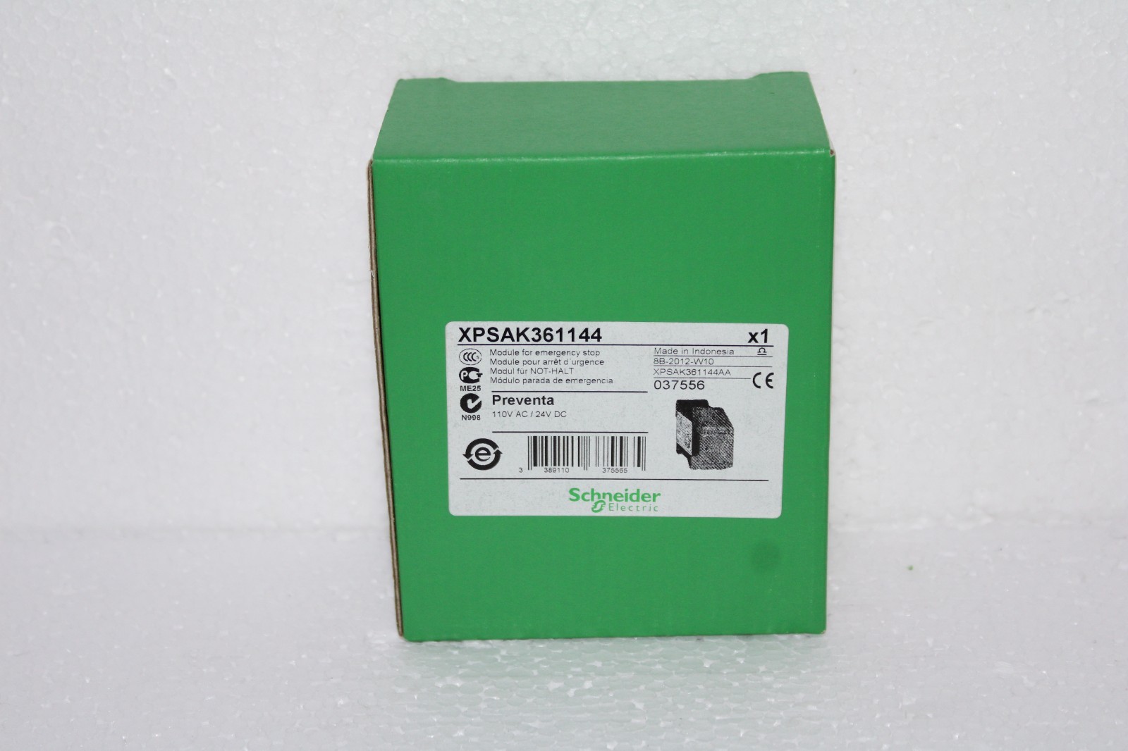 Schneider XPSAK361144 Preventa Module for Emergency Stop 110V AC / 24V DC