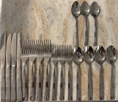 Chic Stainless by J A Henckels Zwilling Premiere Series, Squares Band 18pc set