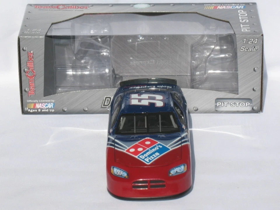 Coche calibre equipo serie Pit Stop 1/24 Michael Waltrip #55 Domino's Pizza 2006 Foto 4 de 4