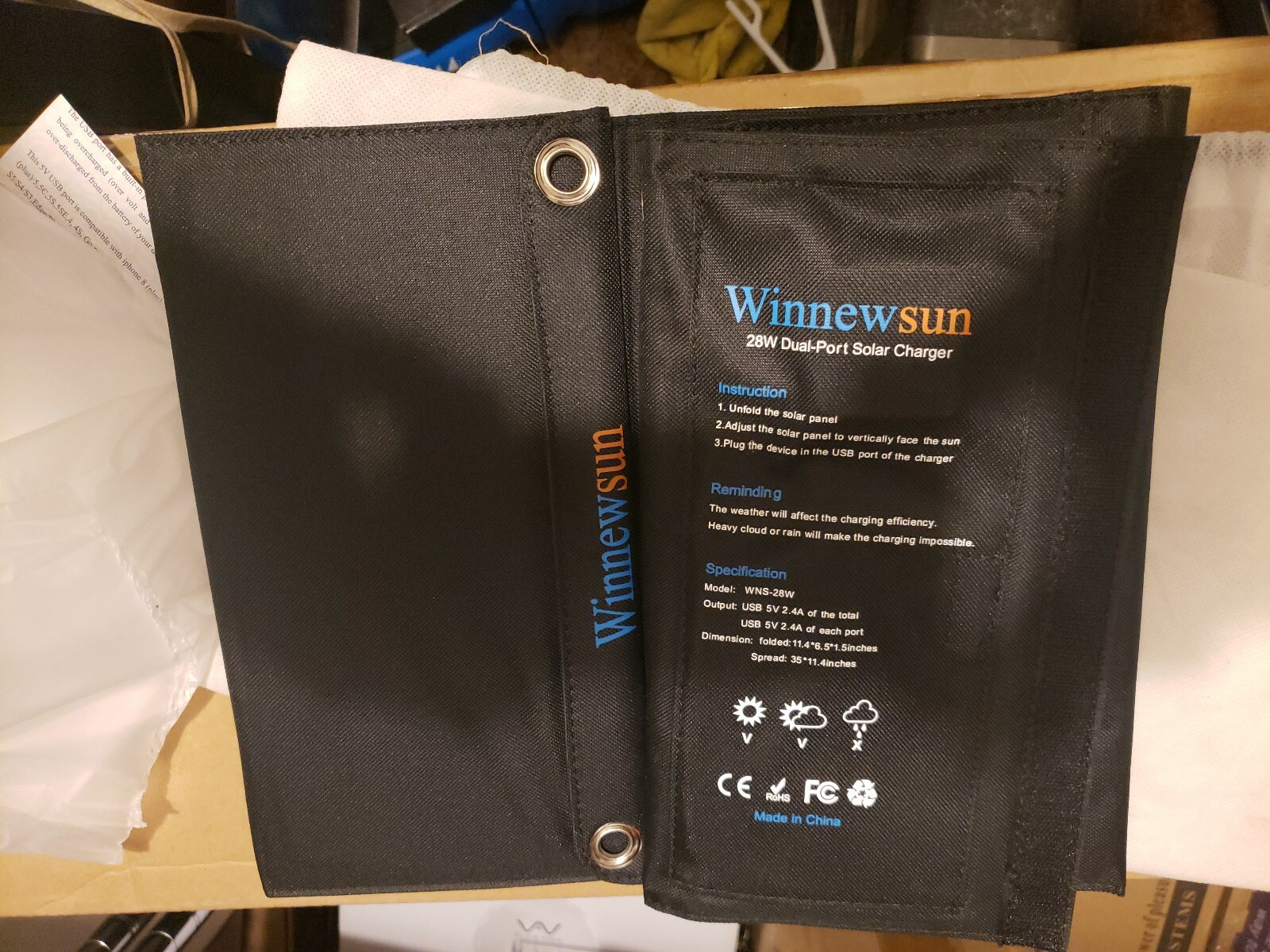 Categories Foldable Solar Charger 28W For Cell Phones,for IPhone,for IPad, IPods