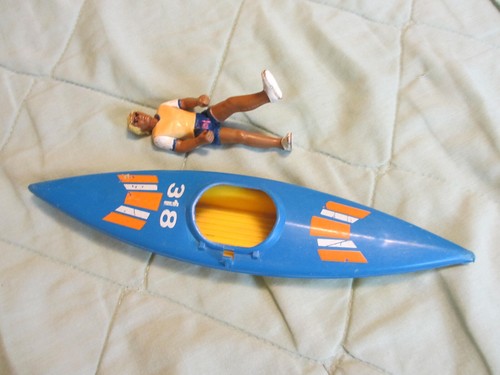 Fisher Price Adventure People 1977 Whitewater Blue Kayak No Paddle, added person - Picture 2 of 2