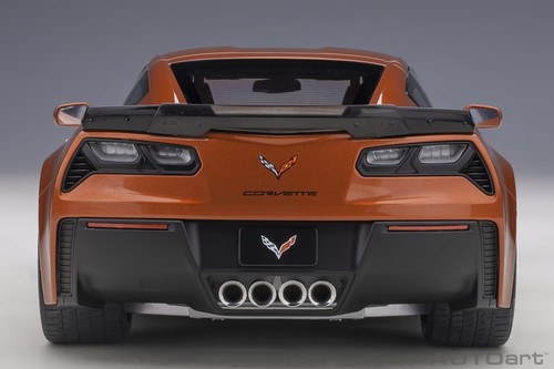 2016 CHEVROLET CORVETTE C7 Z06 COUPE DAYTONA SUNSET ORANGE 1:18 AUTOart 71259 - Picture 9 of 17