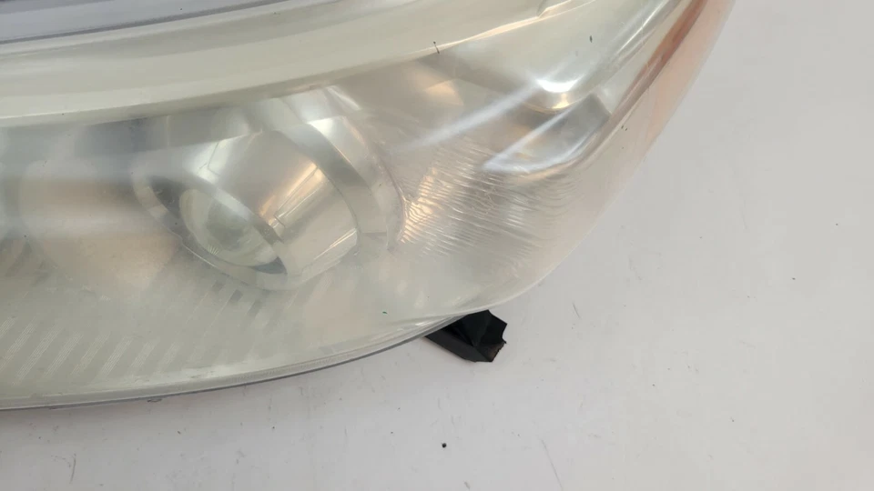 2011 2012 2013 - 2017 年丰田 Sienna 左/驾驶员侧卤素车头灯 TYC — 第 4/4 张图片