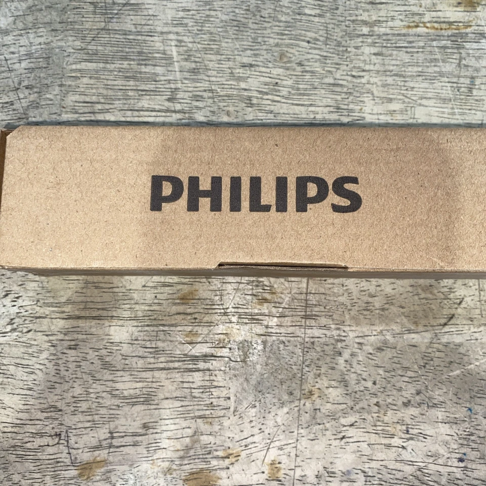 PHILIPS iColor Cove EC 101-000022-00 BCx440 15xLED -LP/RGB 12" LINEAR LED LIGHT - Image 4 of 4